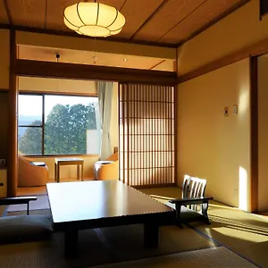 Yoshimatsu 4*, Hakone Japon